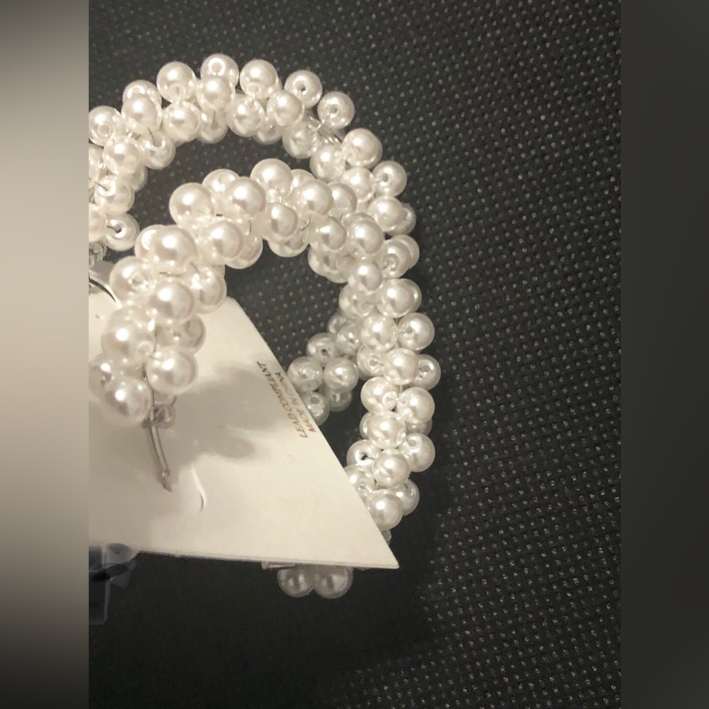 Natasha faux white oversized pearl silver plated‎ hoop earrings new - Picture 7 of 15